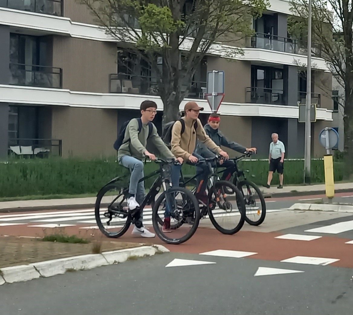 Tevreden onderweg naar huis